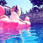 Poncik Butik * アラカティ