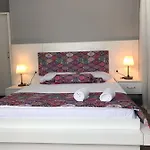 Poncik Butik * アラカティ