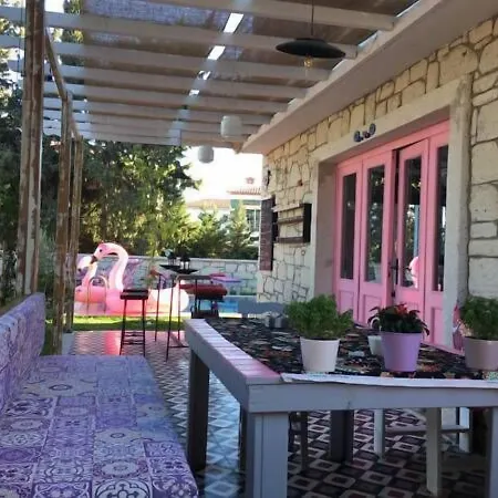 Poncik Butik فندق *