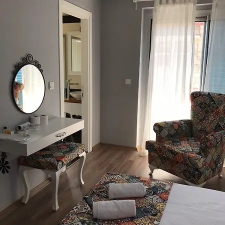 Otel Poncik Butik Alaçatı