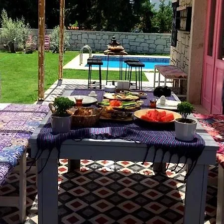 فندق Poncik Butik *