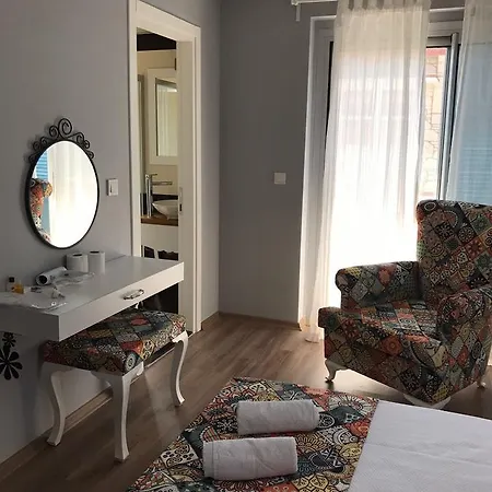 Otel Poncik Butik *