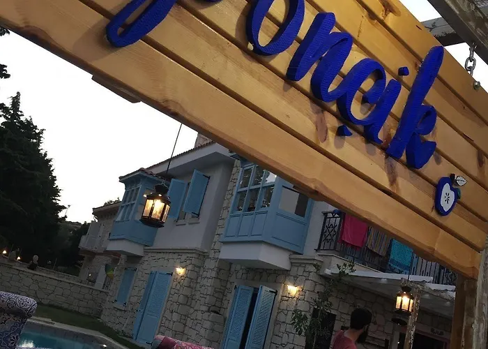 Poncik Butik * 알라카티